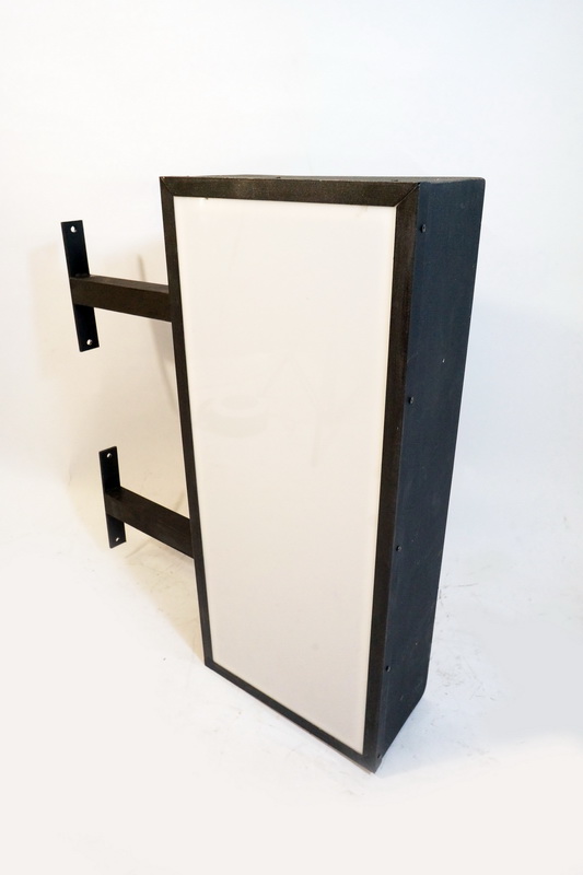 caja luz 30x70x16 (30eu.) 1u